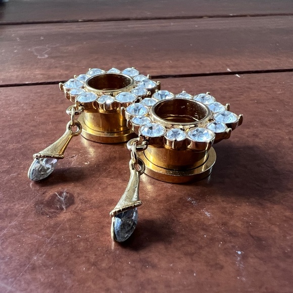 9/16 - 14mm faux diamond tunnels - Picture 1 of 2